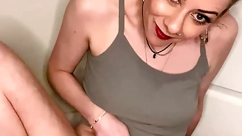 Wanna watch me with my favorite toy, rubbing my clit and squirting? I love getting messy and wet. I strip my clothes off and leave my leggings under me. I wanted to ruin them with my cum