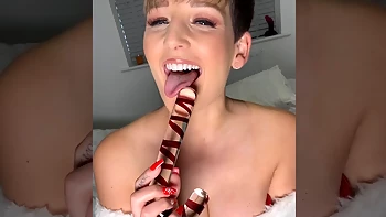 Miss Santa Brooks is all ready for the festive season so takes a few moments out to enjoy her candy cane by fucking her tight arse with it, nice and deep for your filthy festive pleasures xxx